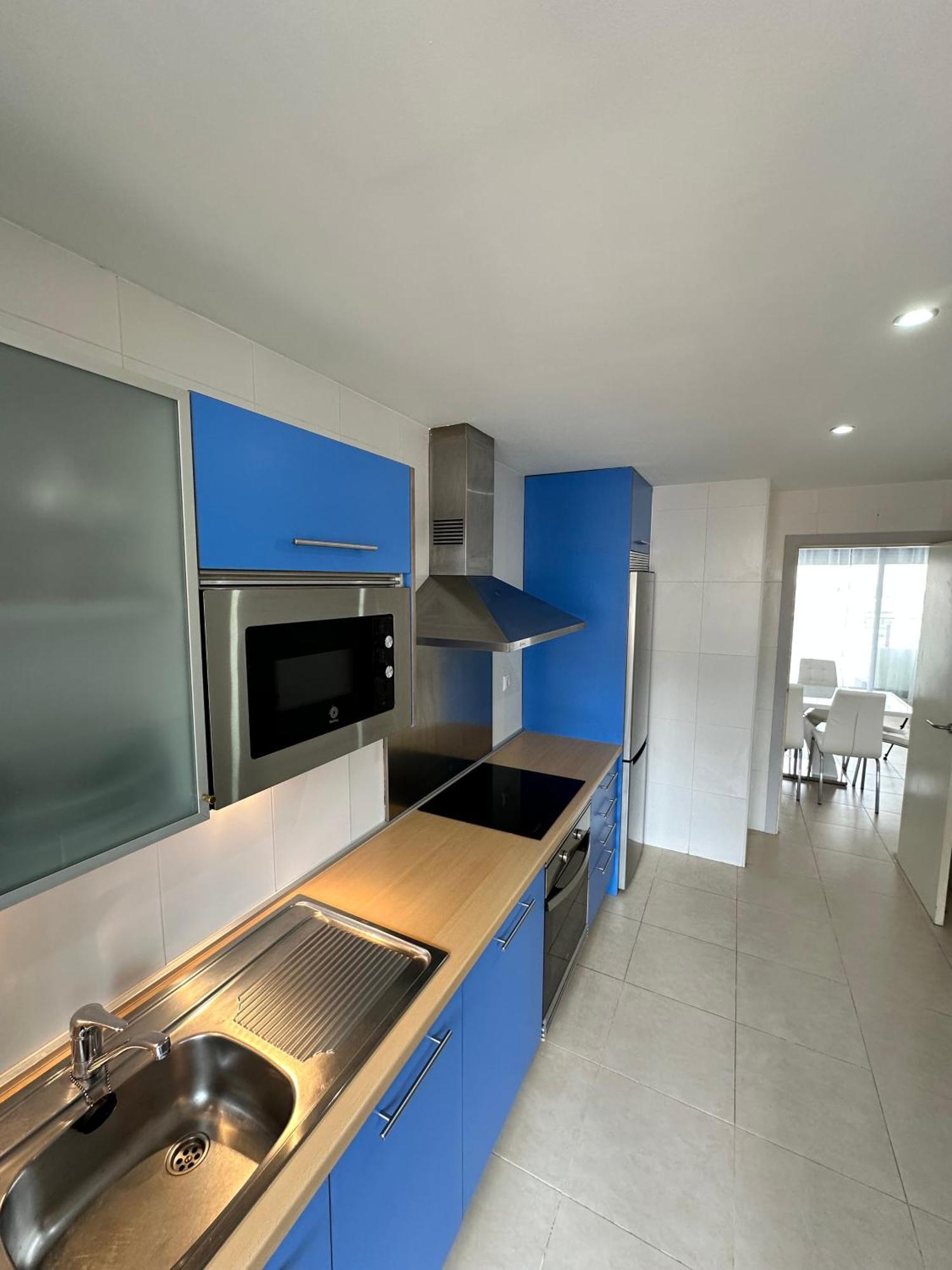 Luxurious, Newly-Renovated Large 2-Bedroom Condo By The Beach 貝尼多姆 外观 照片